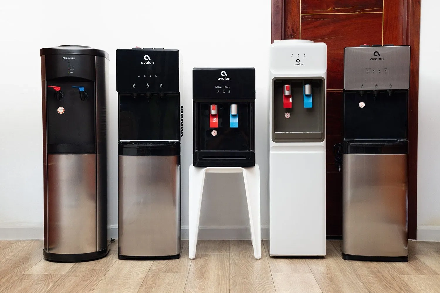 Bottleless water coolers